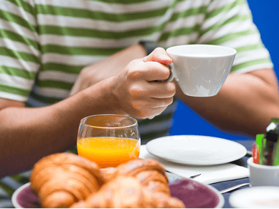 Desayunar